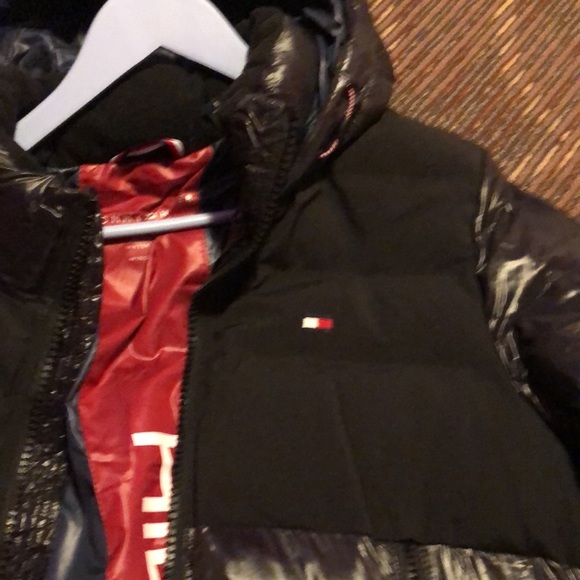 New! Tommy Hilfiger puffer jacket - Picture 4 of 9